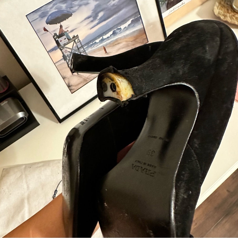 Prada Pumps - Picture 4 of 5